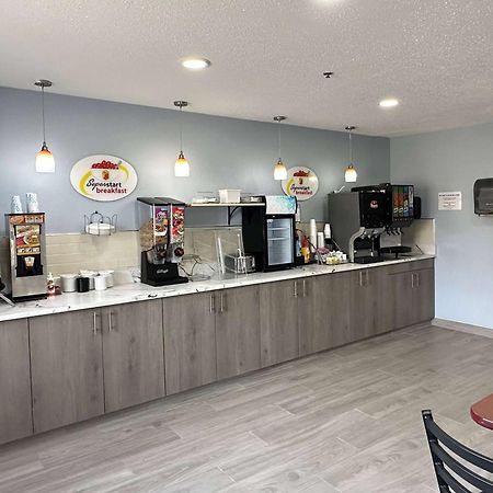 Super 8 By Wyndham Green Bay I-43 Bus. Park Extérieur photo