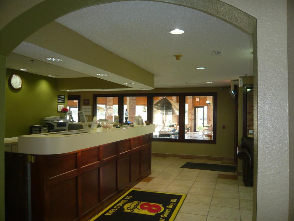 Super 8 By Wyndham Green Bay I-43 Bus. Park Extérieur photo